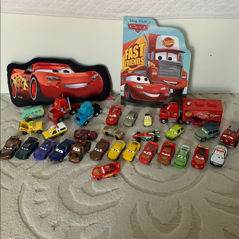 Disney Cars big bundle cars book and pillow
